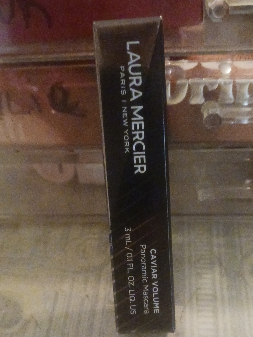 Laura Mercier Caviar Volume Panoramic Mascara